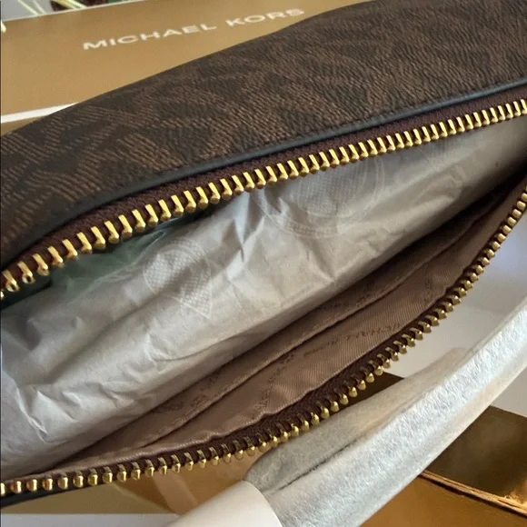 Michael Kors Crossbody Purses Brand New Authentic 9x5 - Picture 7 of 9